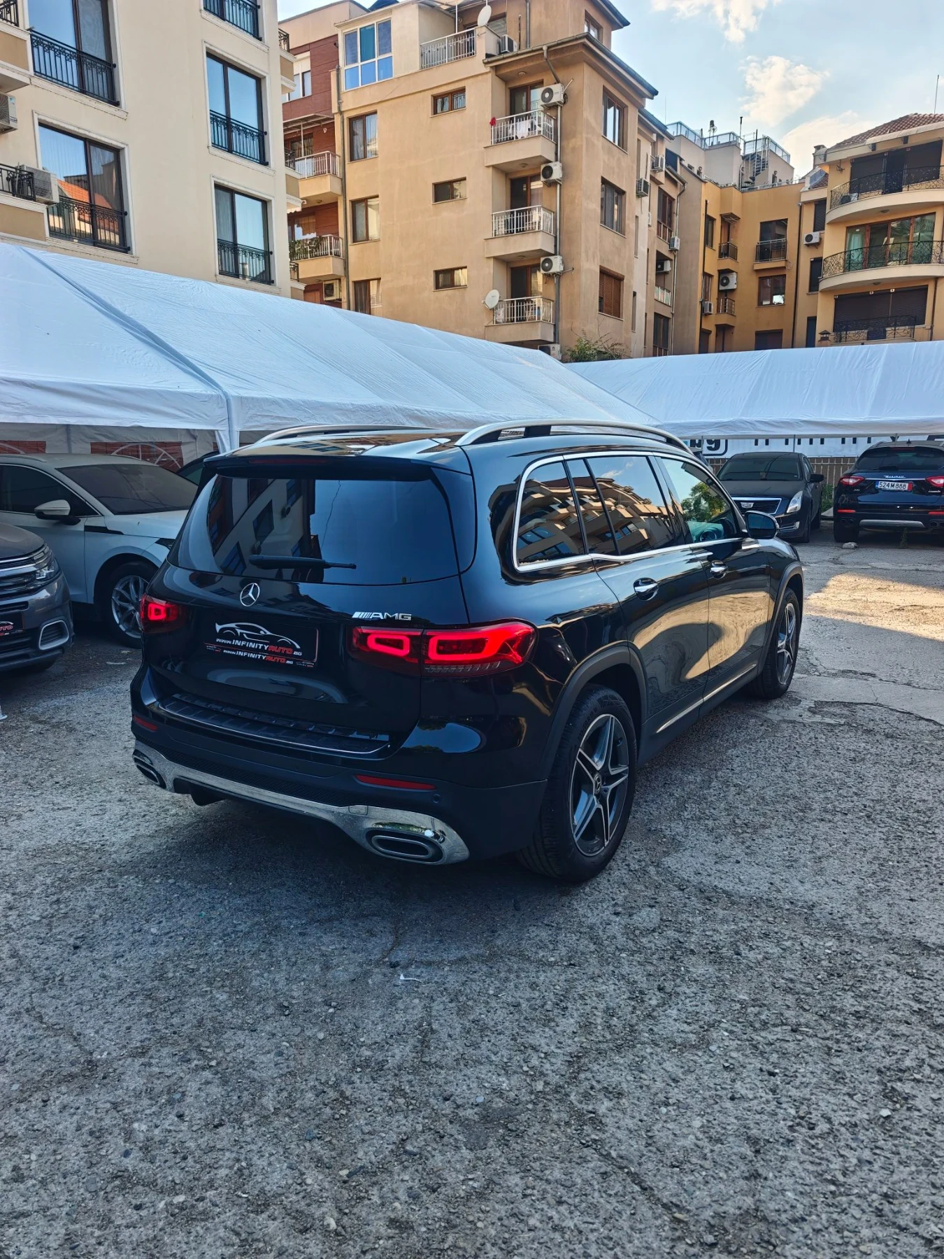 Mercedes-Benz GLB 220 AMG, АМБИЕНТ, КЕЙЛЕС, КАМЕРИ, ПОДГРЕВ, ФУЛ , снимка 4 - Автомобили и джипове - 55631344