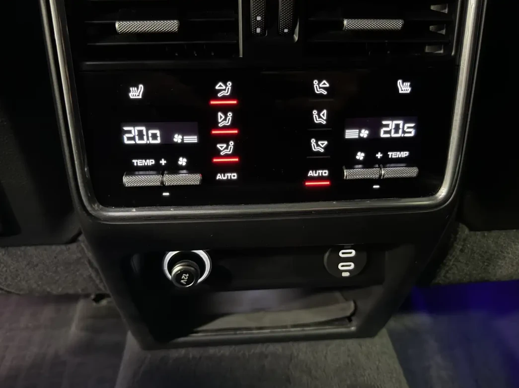 Porsche Cayenne CAYENNE S PREMIUM PLUS |  360 CAM  | PANO, снимка 14 - Автомобили и джипове - 55815725
