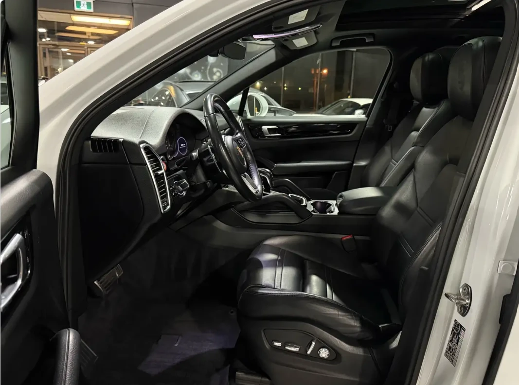 Porsche Cayenne CAYENNE S PREMIUM PLUS |  360 CAM  | PANO, снимка 8 - Автомобили и джипове - 55815725