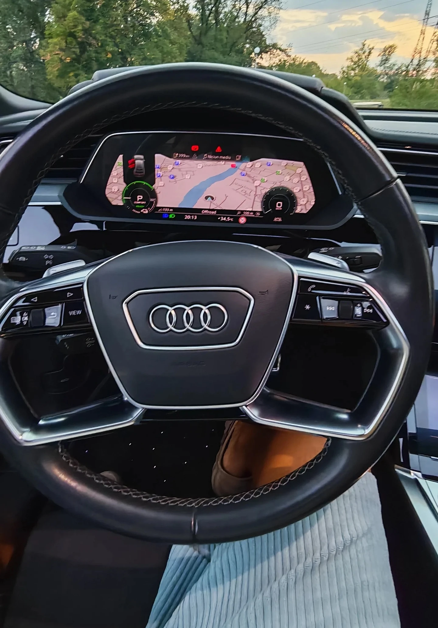 Audi Q8 e-tron Sportback Quattro , снимка 7 - Автомобили и джипове - 55887040