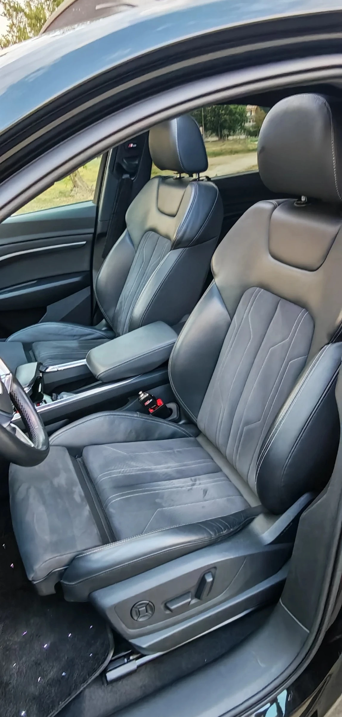 Audi Q8 e-tron Sportback Quattro , снимка 6 - Автомобили и джипове - 55887040