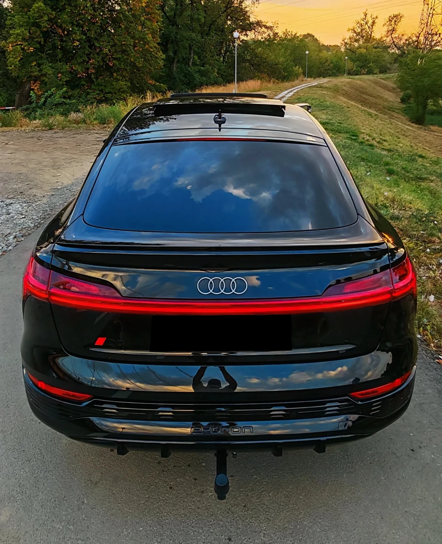 Audi Q8 e-tron Sportback Quattro , снимка 4 - Автомобили и джипове - 55887040