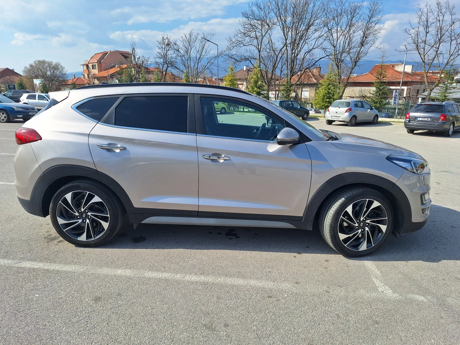 Hyundai Tucson 4х4 , снимка 9 - Автомобили и джипове - 55945052