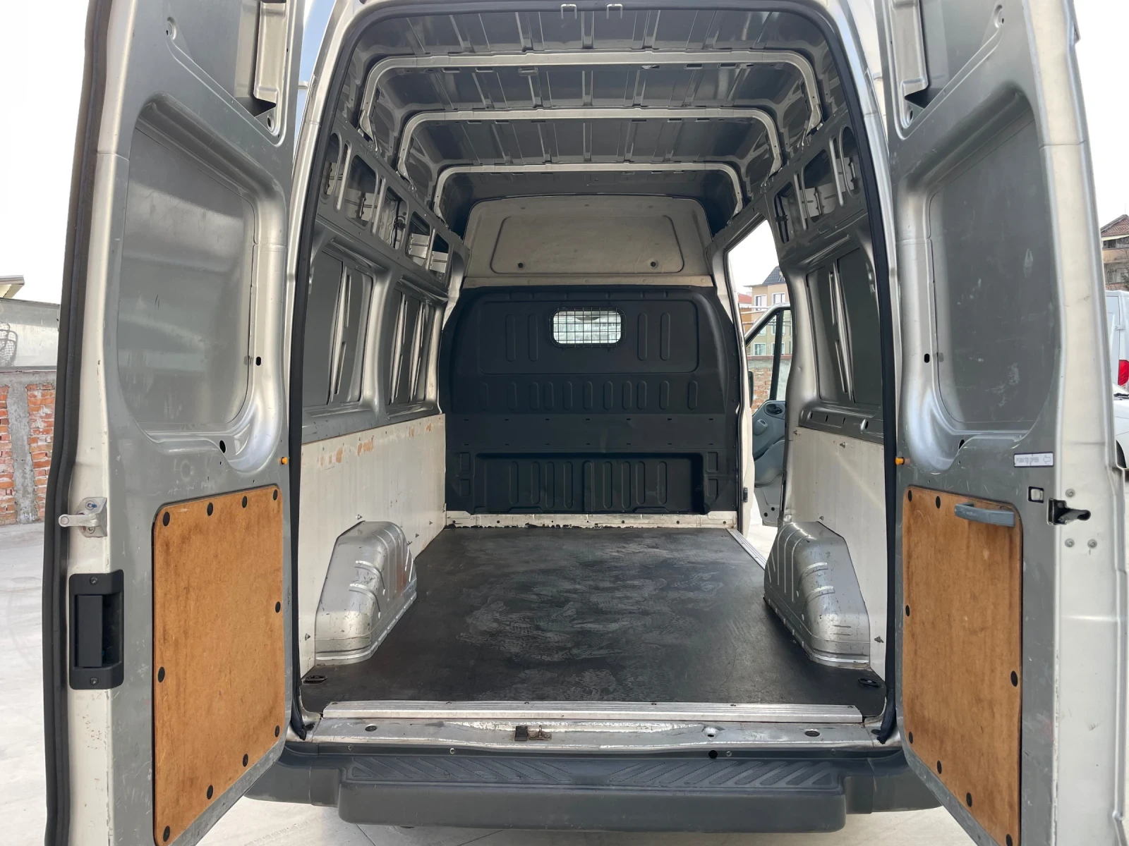 Ford Transit 2.2 CDTi // КЛИМАТИК - изображение 10