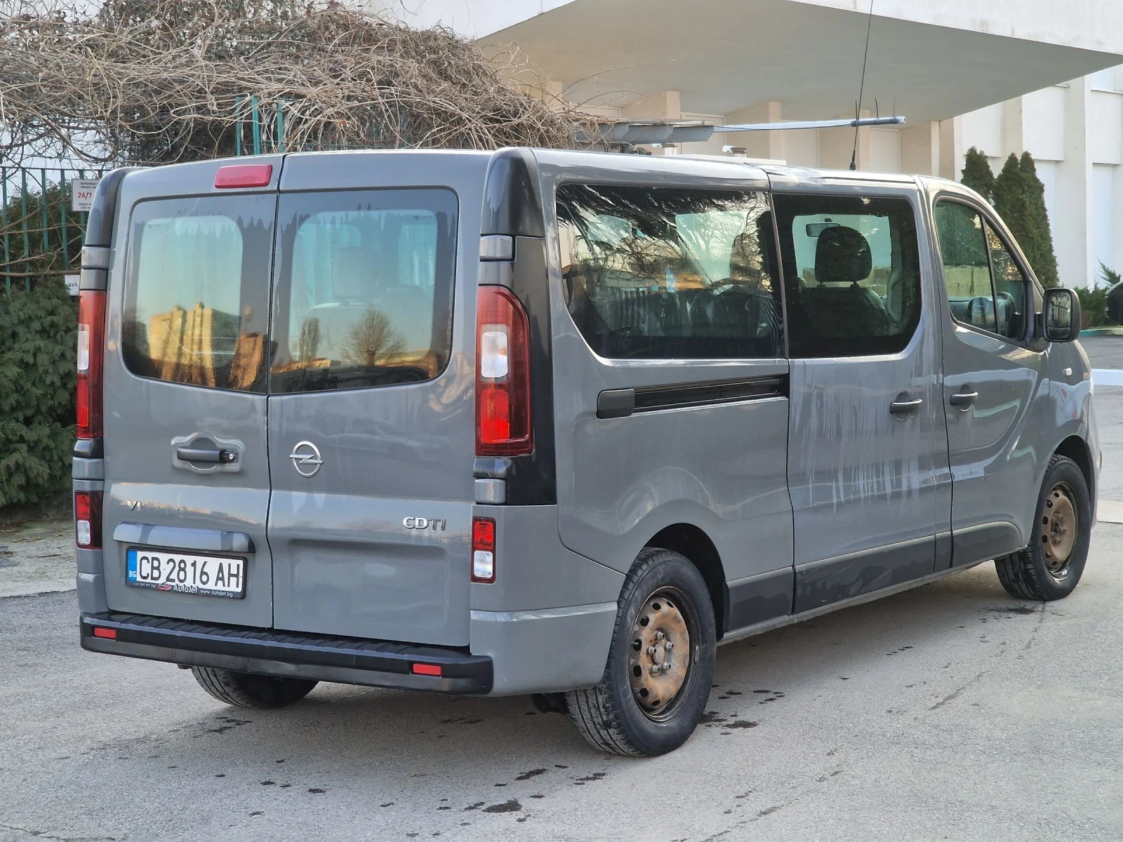 Opel Vivaro 1.6CDTI 8+ 1 МЕСТА, снимка 4 - Бусове и автобуси - 53740582
