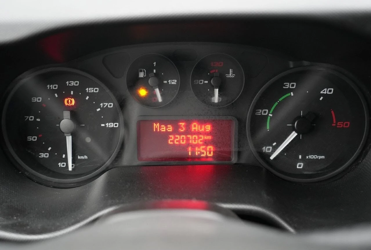 Iveco 50с18 3.0* БОРД* КЛИМА* ТОРСИОН* до 3.5т N1, снимка 9 - Бусове и автобуси - 55598998