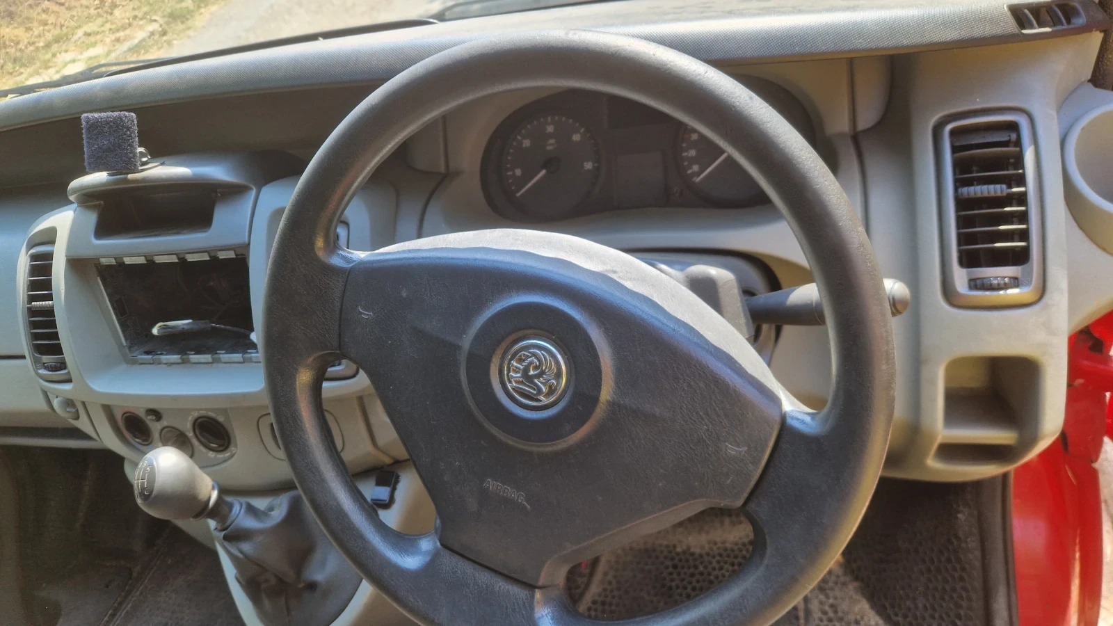 Opel Vivaro 2.0tdci, снимка 14 - Бусове и автобуси - 56273757