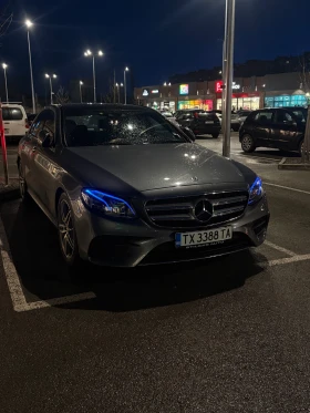 Mercedes-Benz E 350 Продавам Mercedes-Benz E 350d 4MATIC AMG пакет, 