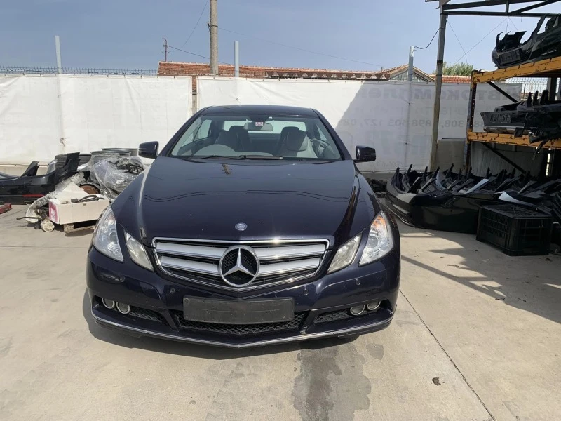 Mercedes-Benz E 250 !НА ЧАСТИ!, снимка 1 - Автомобили и джипове - 49502434