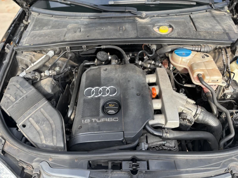 Audi A4 1.8T, снимка 8 - Автомобили и джипове - 47596785