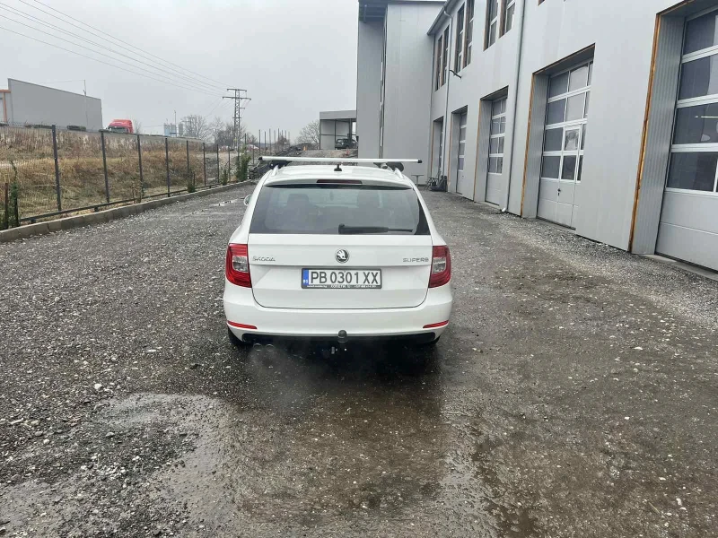 Skoda Superb Комби , снимка 8 - Автомобили и джипове - 49109661