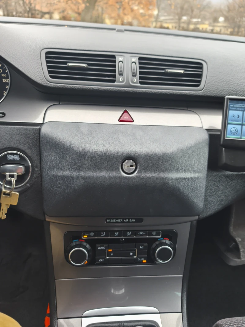 VW Passat 1.6Rline Bluemotion, снимка 14 - Автомобили и джипове - 52876120