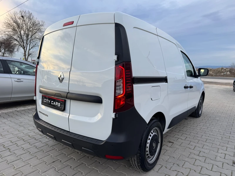 Renault Express 2024г-1.5DCI-32.000kм, снимка 6 - Автомобили и джипове - 53539477