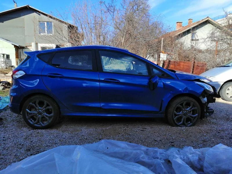 Ford Fiesta 1.0 EcoBoost С ВЕРИГА, снимка 7 - Автомобили и джипове - 47232670