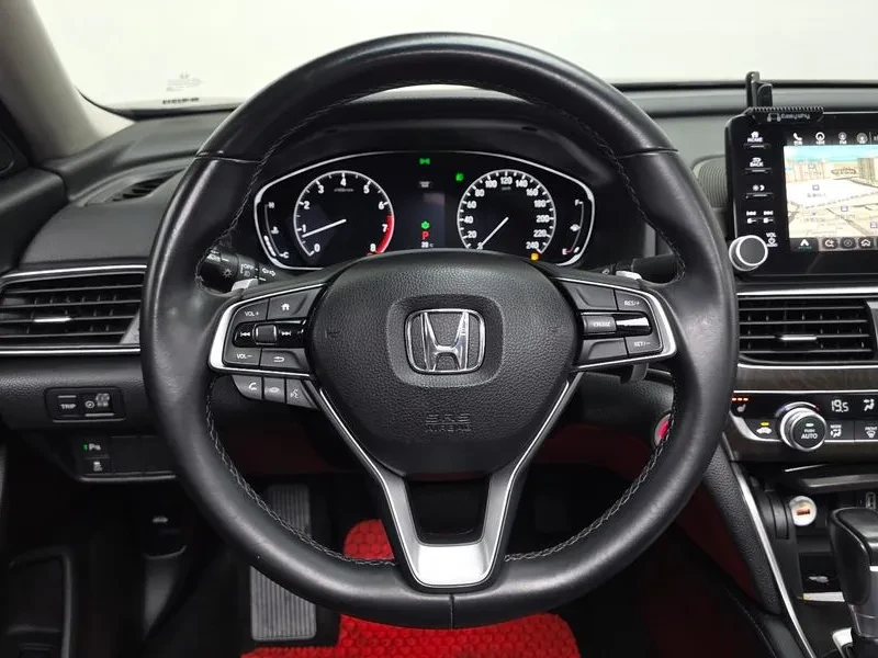 Honda Accord 1.5T 10TH GEN, снимка 12 - Автомобили и джипове - 55783497