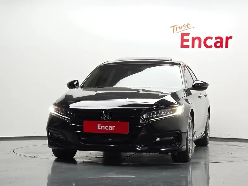 Honda Accord 1.5T 10TH GEN, снимка 3 - Автомобили и джипове - 55783497