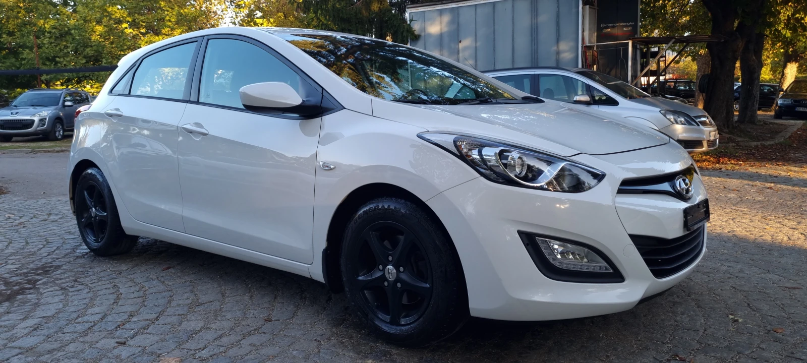 Hyundai I30 1.4i * СЕРВИЗНА ИСТОРИЯ* * ШВЕЙЦАРИЯ*  - изображение 3