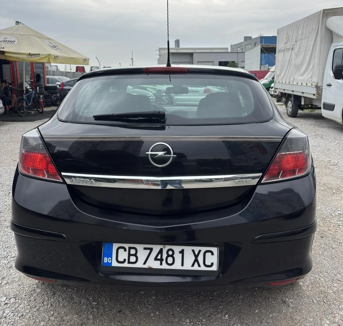 Opel Astra GTC 1.6 105 кс - изображение 4