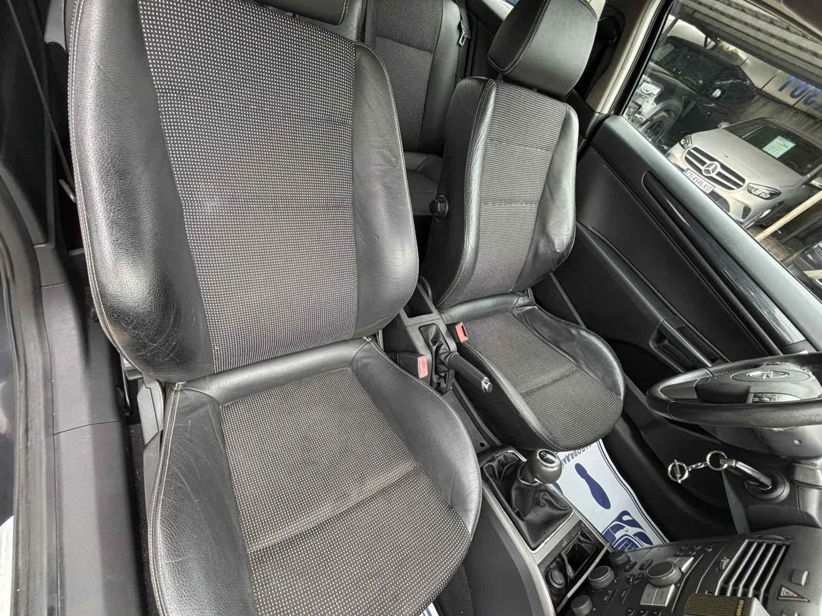 Opel Astra GTC 1.6 105 кс - изображение 10