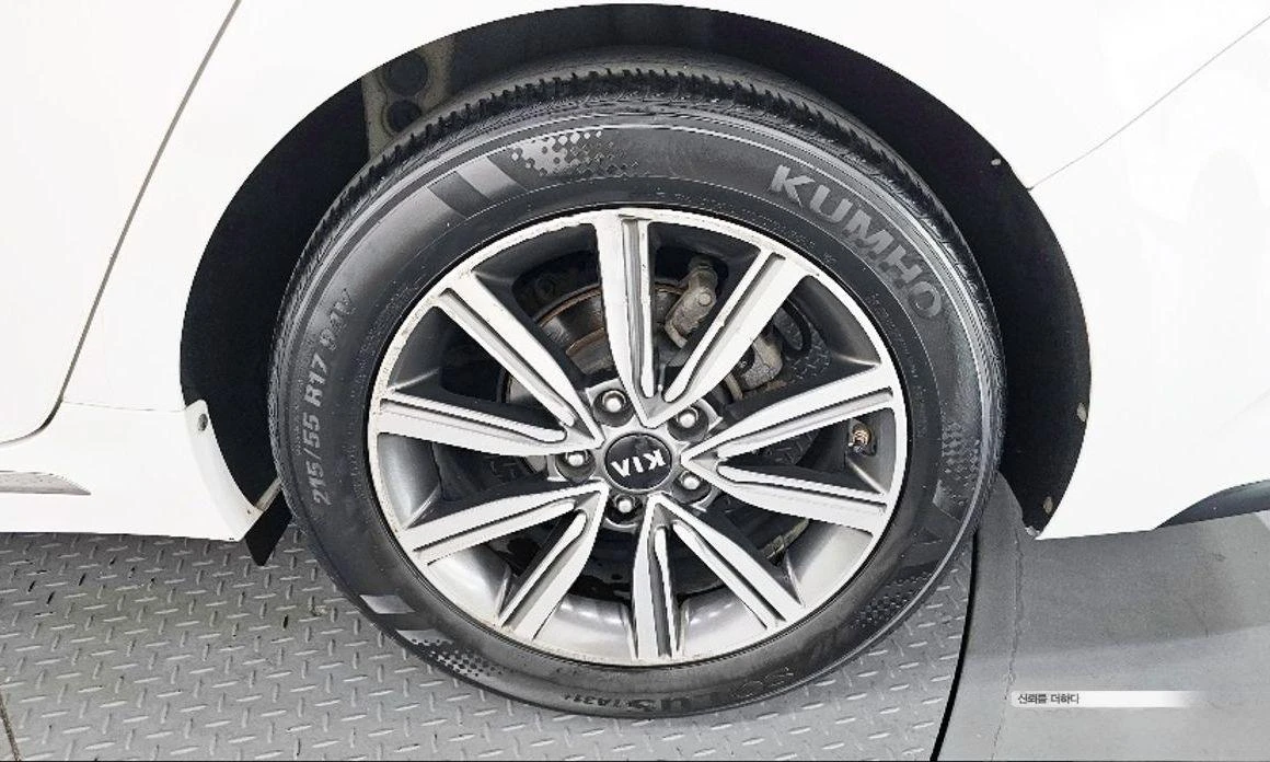 Kia K5  - изображение 5