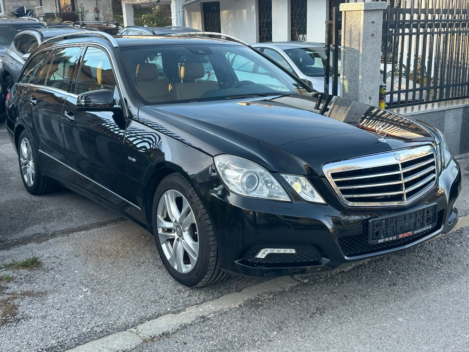 Mercedes-Benz E 250 CDI-204к.с-AVANGARD-NAVI-LED-AUTOMAT-PDC-KOЖА-EUR5 - изображение 3