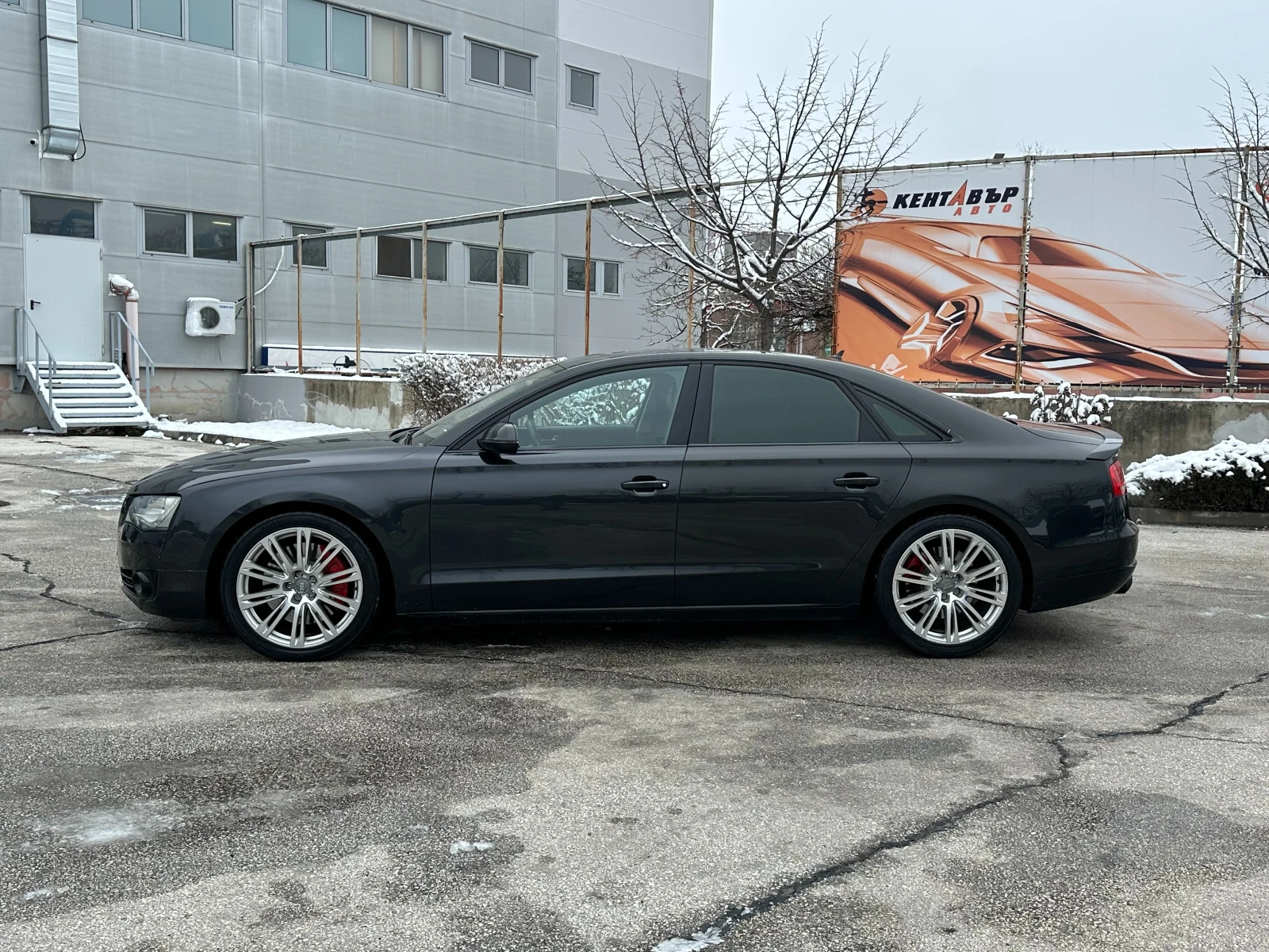 Audi A8  - изображение 2