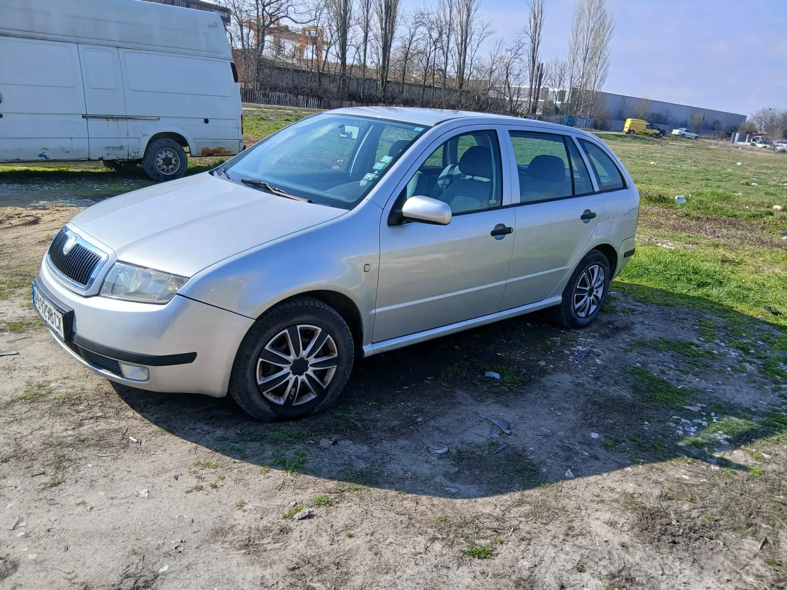 Skoda Fabia, снимка 3 - Автомобили и джипове - 53782287