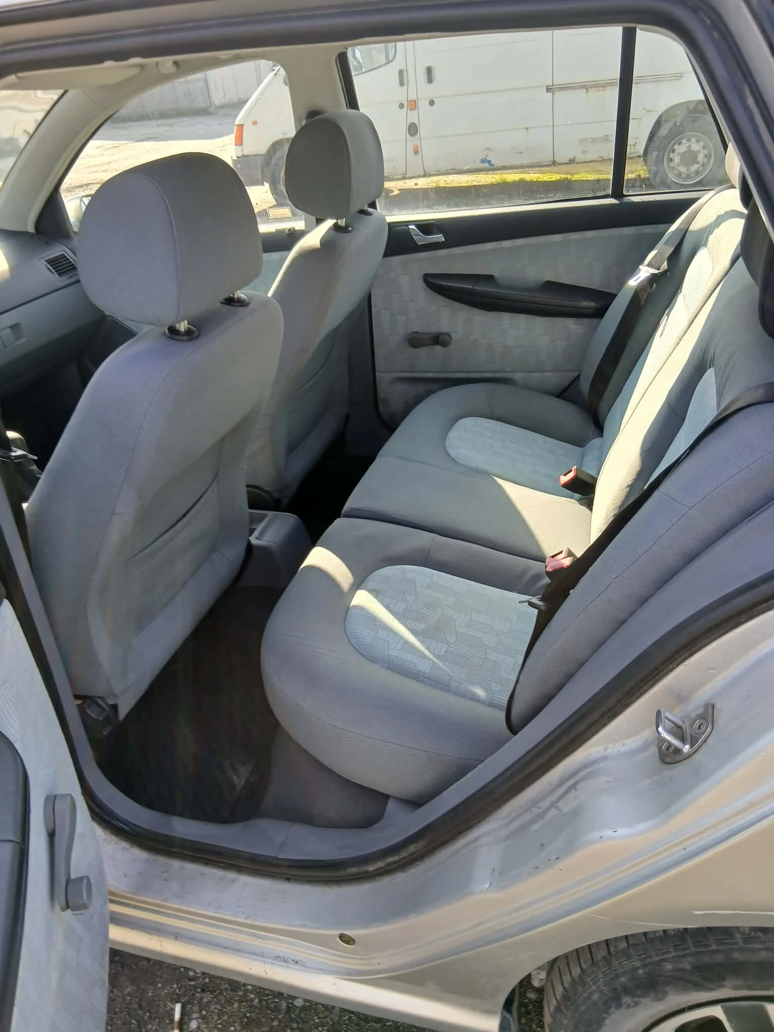 Skoda Fabia, снимка 6 - Автомобили и джипове - 53782287