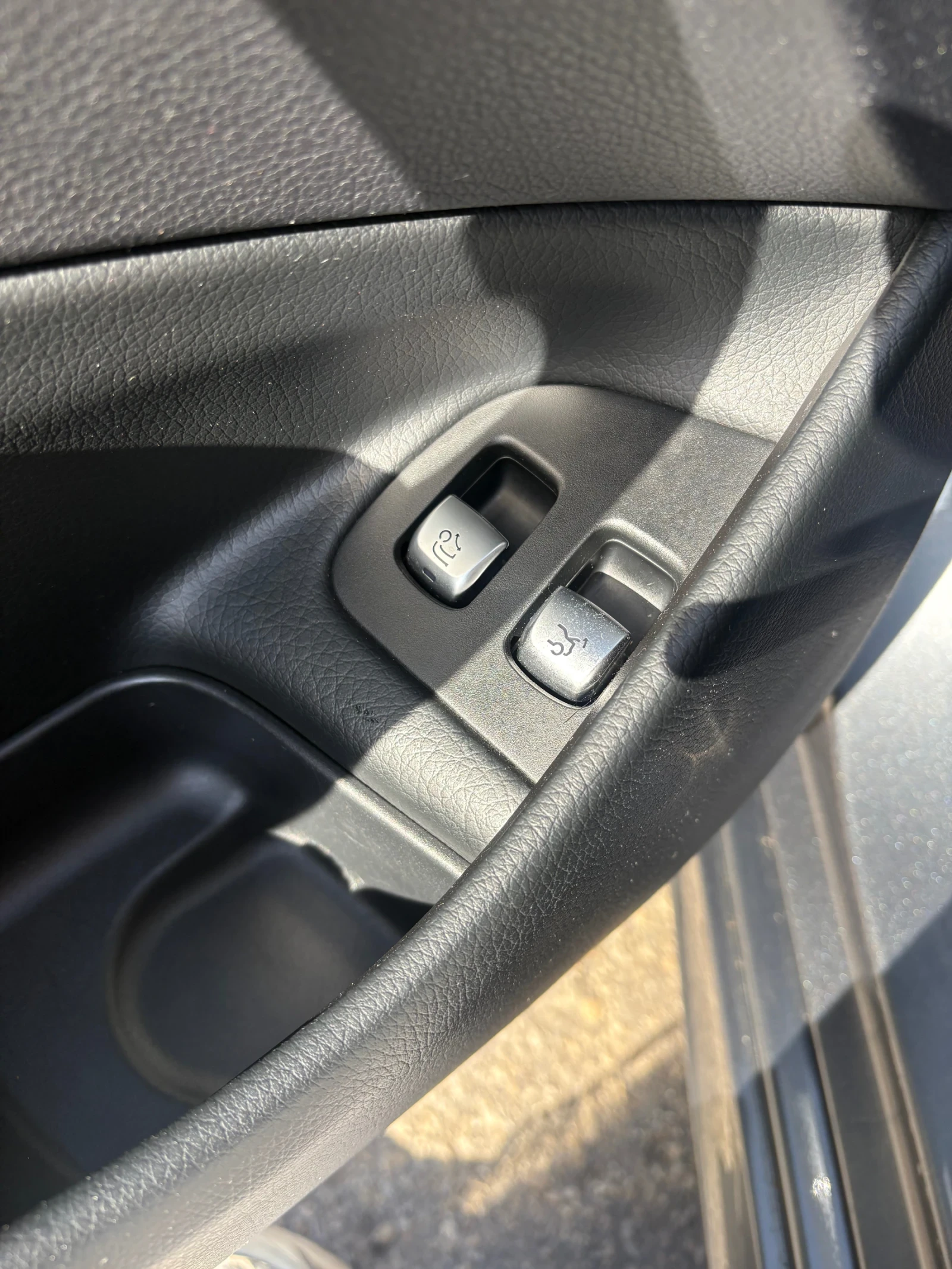 Mercedes-Benz E 350 Продавам Mercedes-Benz E 350d 4MATIC AMG пакет, , снимка 10 - Автомобили и джипове - 53972905