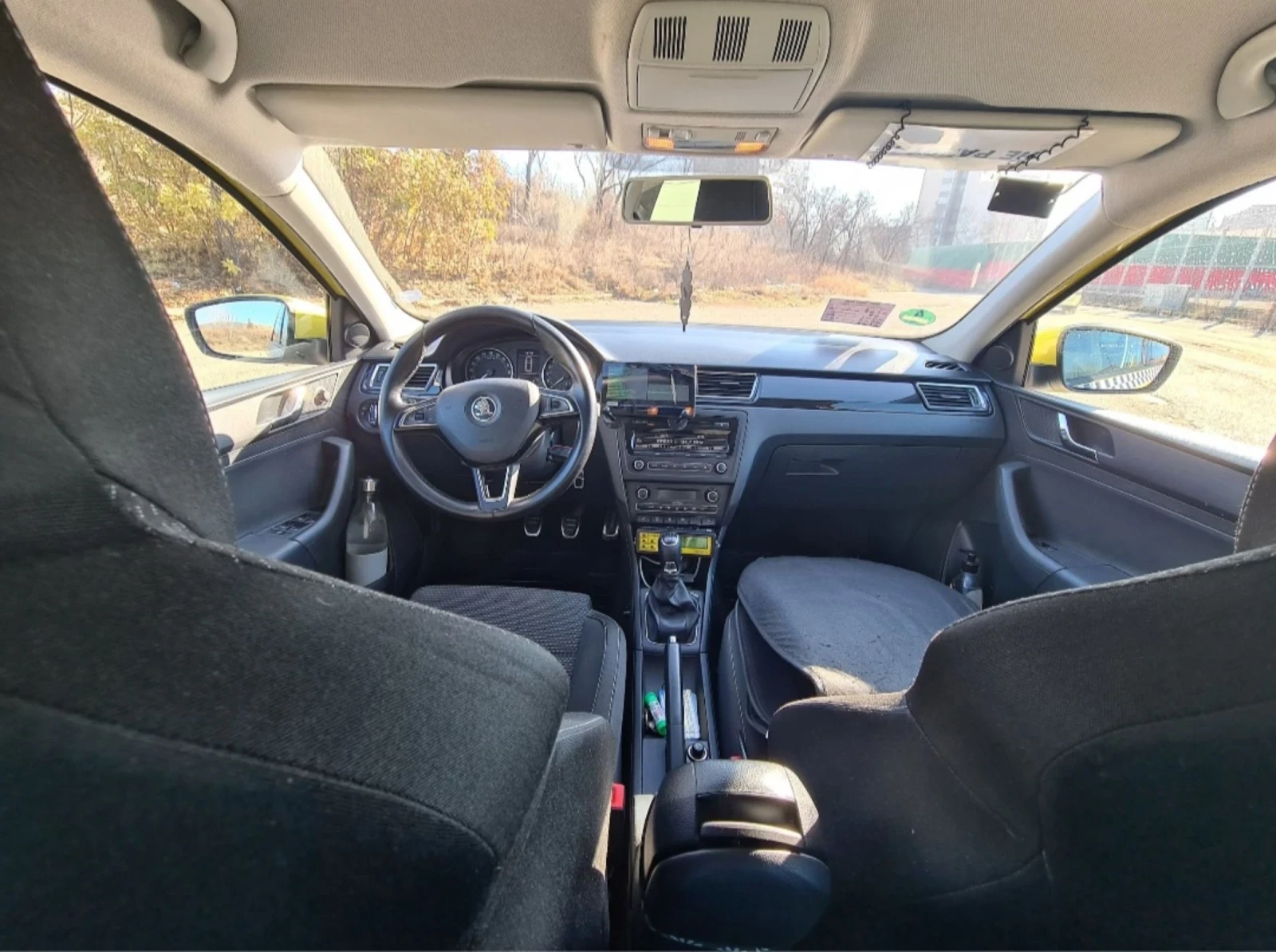 Skoda Rapid 1.6 TDI, снимка 3 - Автомобили и джипове - 54093637