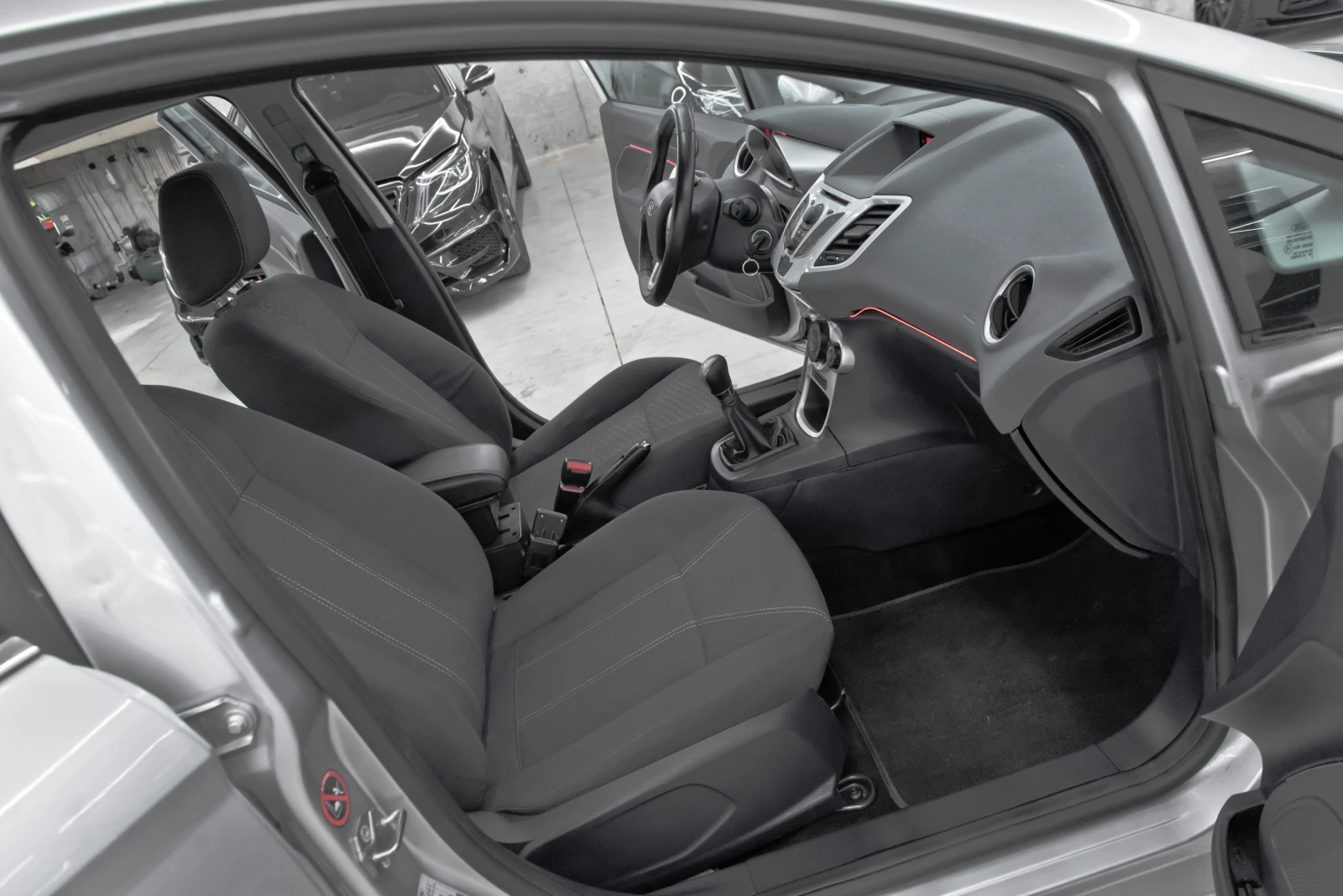 Ford Fiesta 1.6d* 95��* ��������* ������������ | Mobile.bg � ����������� 10