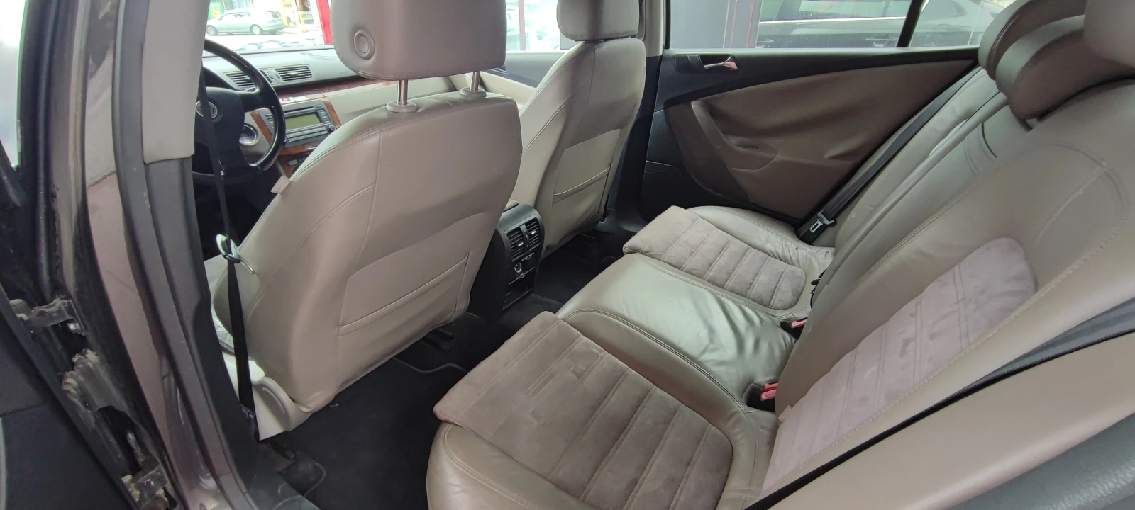 VW Passat B6 Highline, снимка 7 - Автомобили и джипове - 54528687