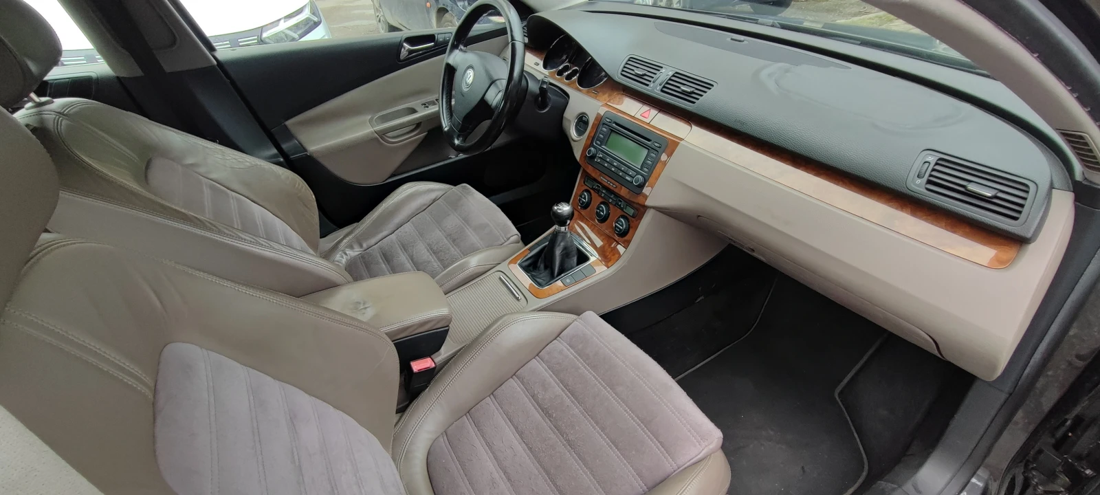 VW Passat B6 Highline, снимка 8 - Автомобили и джипове - 54528687