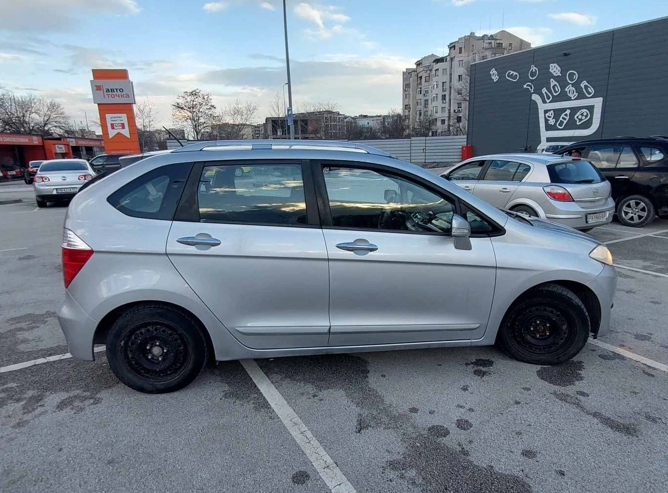 Honda Fr-v 2.2CDTI, снимка 5 - Автомобили и джипове - 54977465
