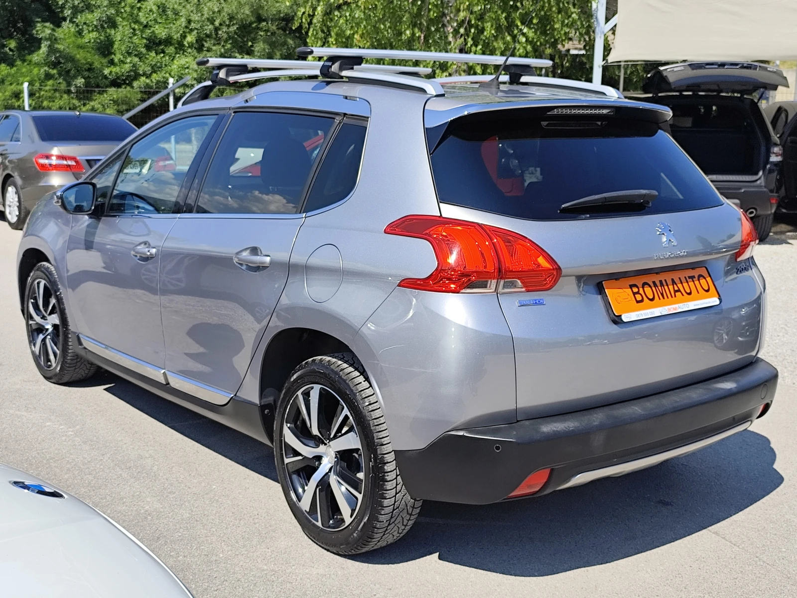 Peugeot 2008 1.6BLUEHDI* ALLURE* * LED* NAVI* EURO6B* , снимка 6 - Автомобили и джипове - 55056832