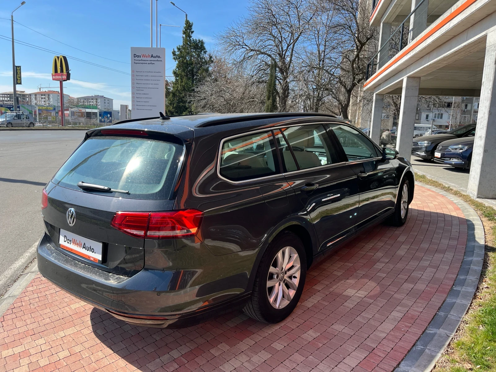 VW Passat Variant Comfortline 2.0TDI BMT, снимка 3 - Автомобили и джипове - 55222584