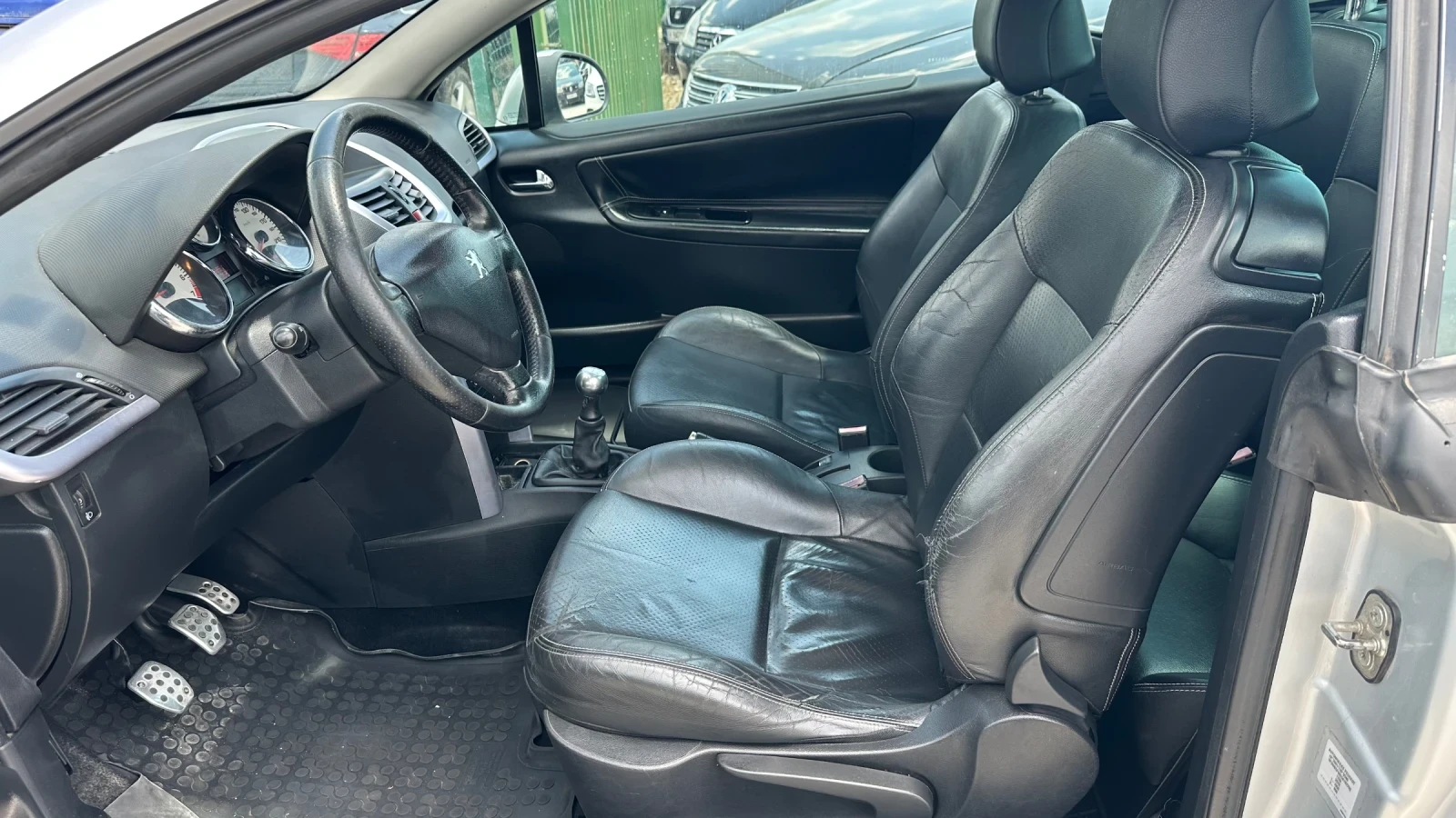 Peugeot 207 CC 1.6i БАРТЕР, снимка 8 - Автомобили и джипове - 55325276