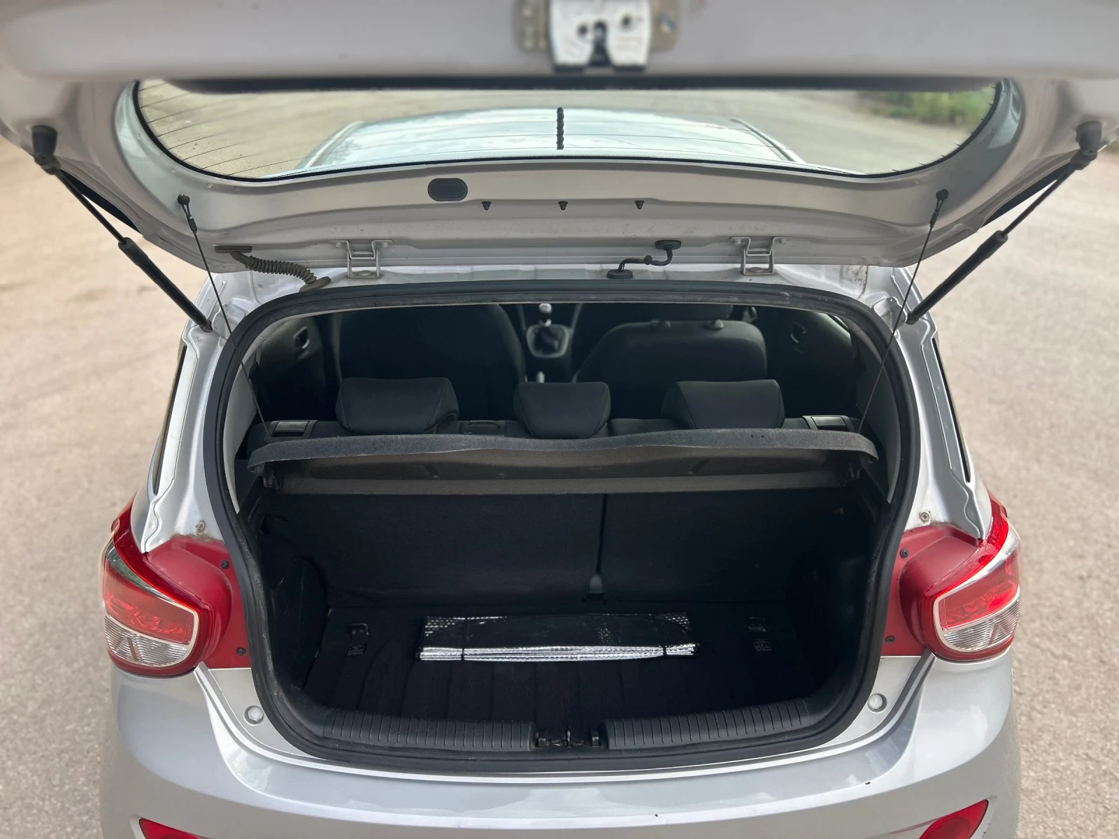 Hyundai I10 BLACK LINE, снимка 11 - Автомобили и джипове - 55775961