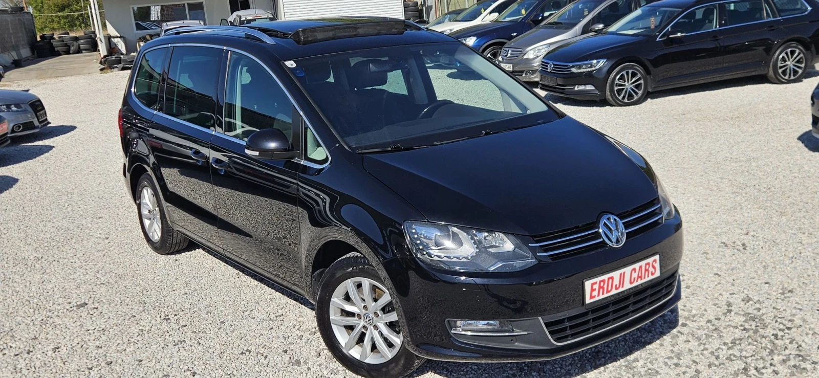VW Sharan HIGHLINE* NAVI* LED* XENON , снимка 4 - Автомобили и джипове - 55975629
