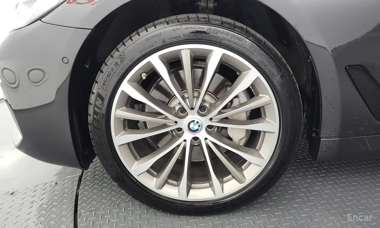 BMW 540 xDrive Luxury Plus /ОБДУХВАНЕ/360/ДИСТРОНИК, снимка 5 - Автомобили и джипове - 56107604