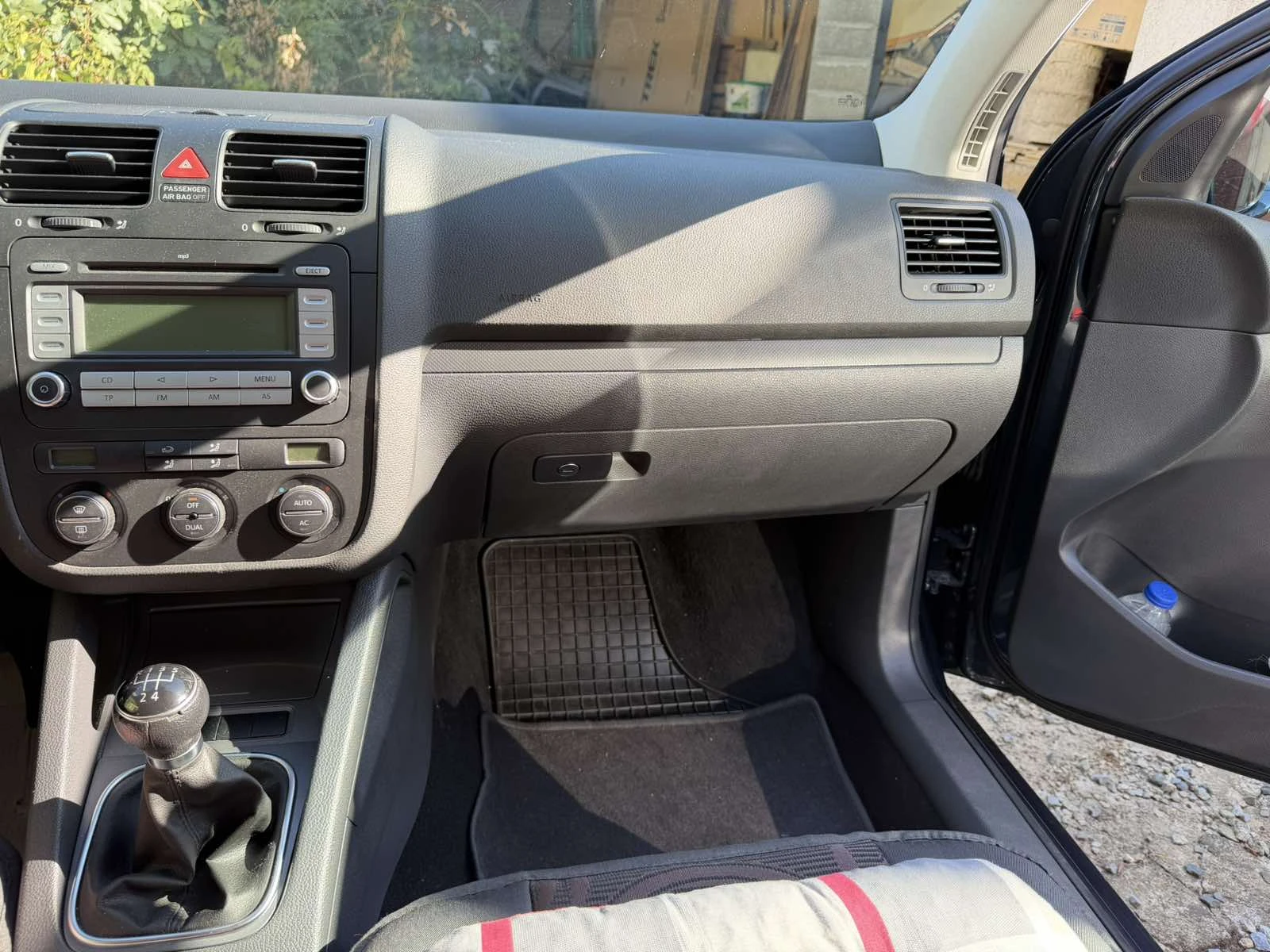 VW Golf 5, снимка 2 - Автомобили и джипове - 56132588
