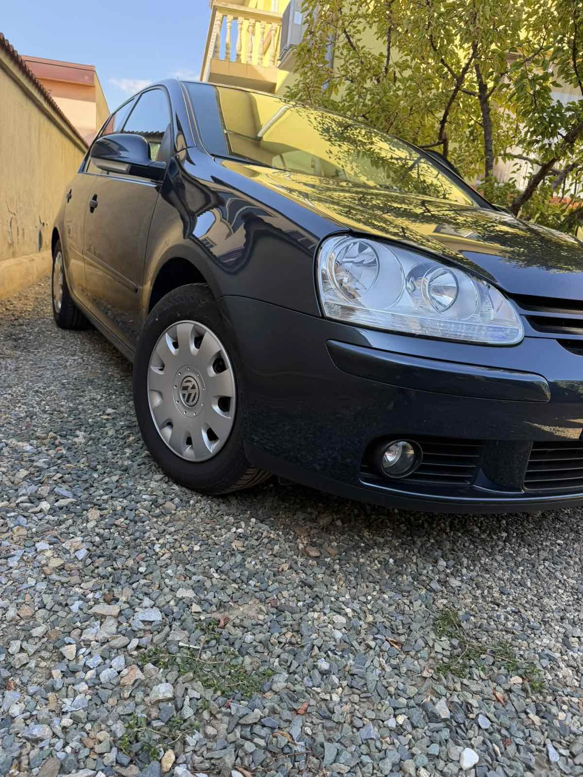VW Golf 5, снимка 4 - Автомобили и джипове - 56132588