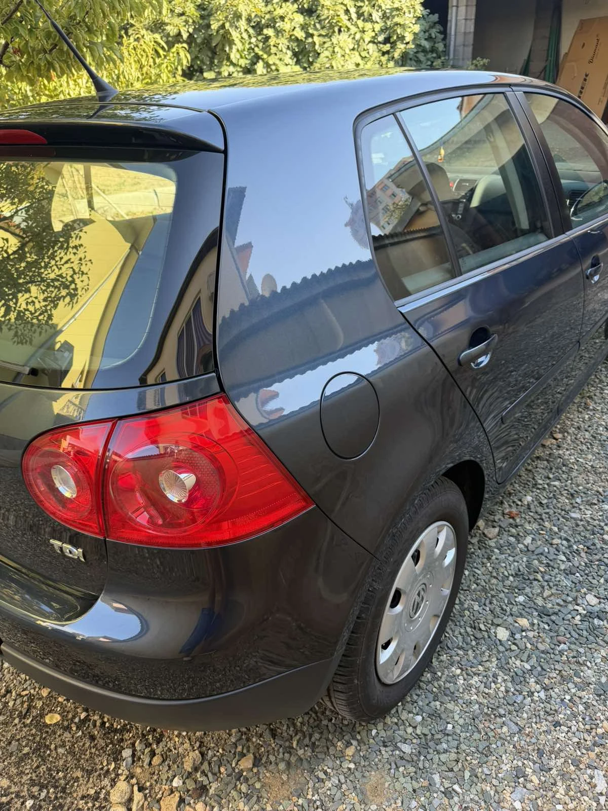 VW Golf 5, снимка 8 - Автомобили и джипове - 56132588