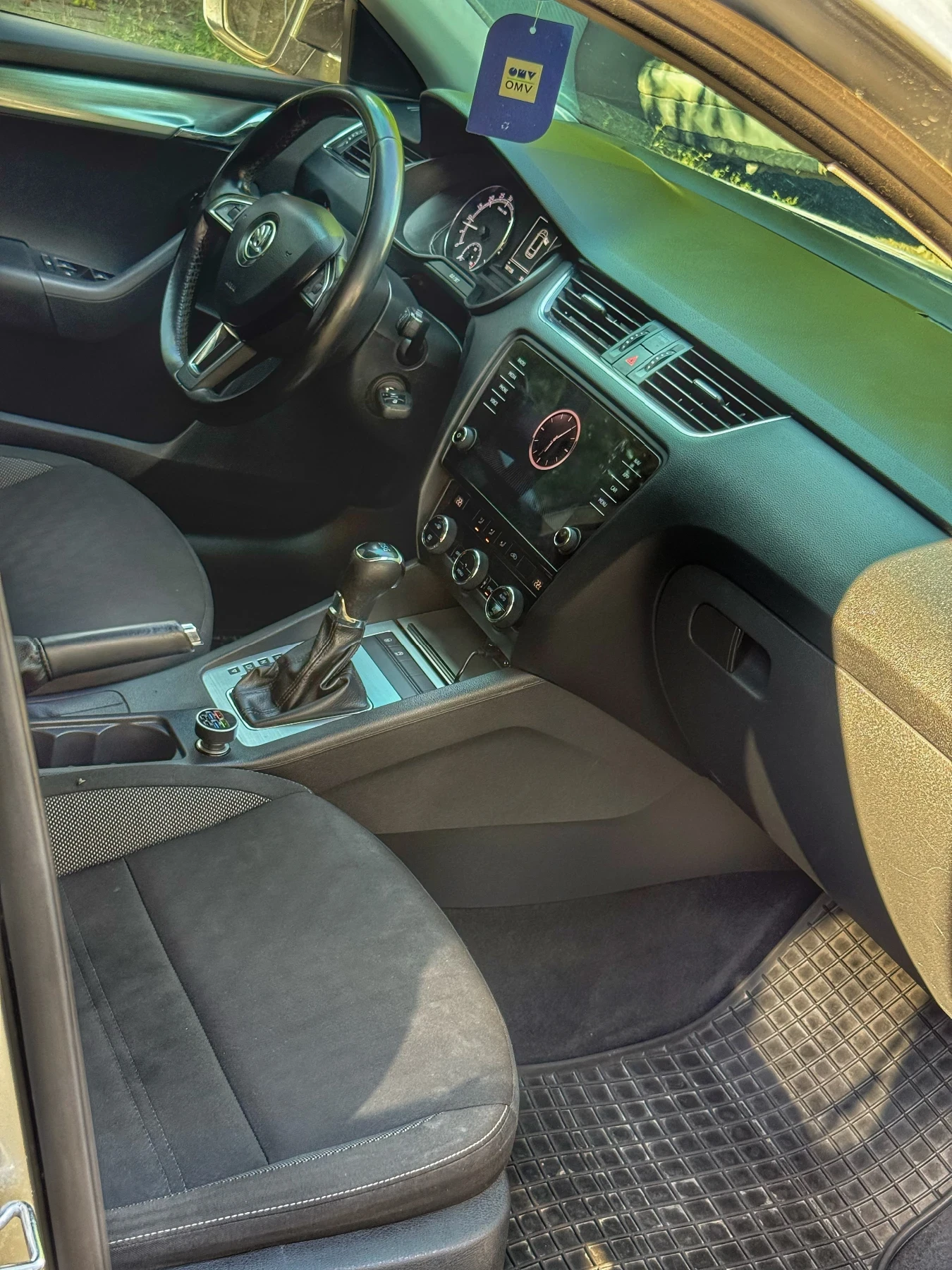 Skoda Octavia 2.0 150 DSG, снимка 6 - Автомобили и джипове - 56686144