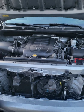 Toyota Sequoia, снимка 9