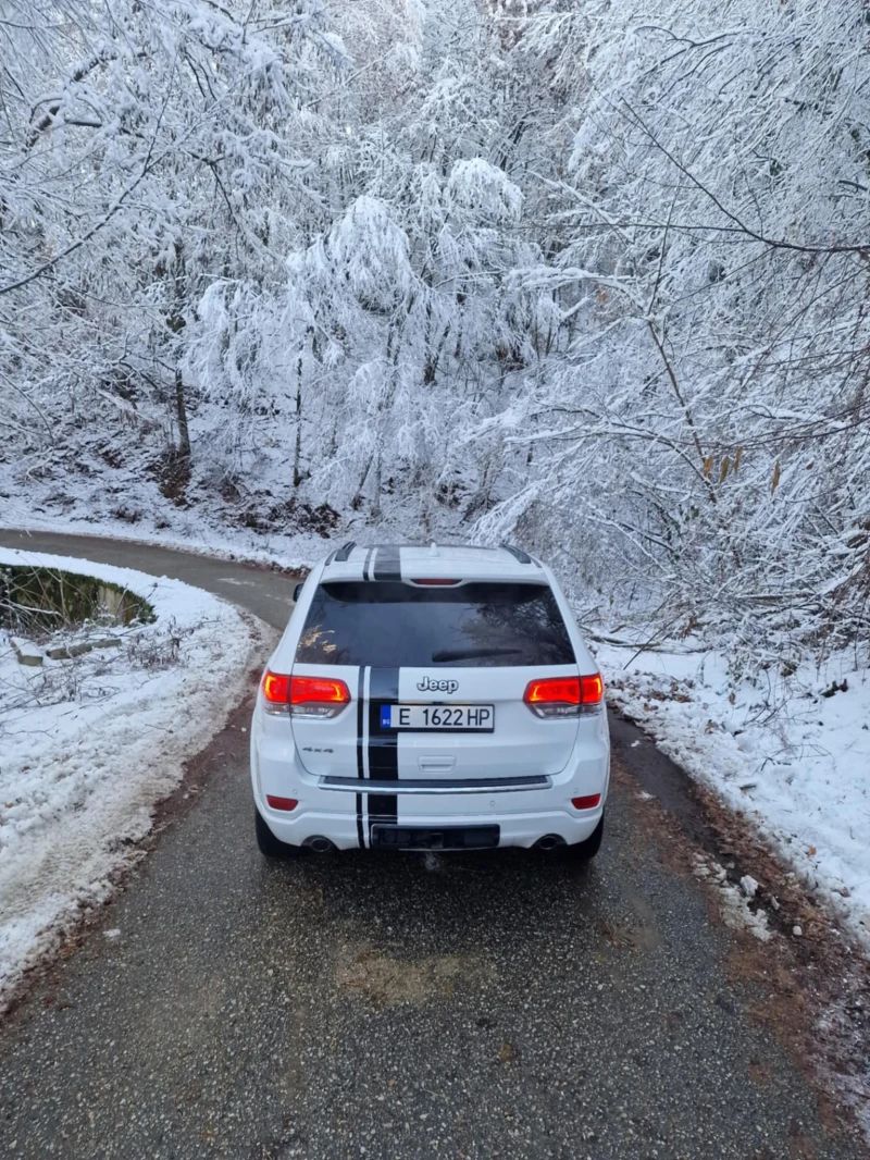 Jeep Grand cherokee Overland 5.7, снимка 2 - Автомобили и джипове - 51057487