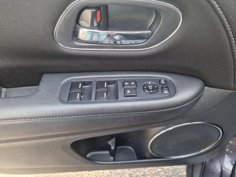 Honda Hr-v 1.6I-DTEC-EXECUTIVE-NAVI-CAMERA-FULL, снимка 14 - Автомобили и джипове - 52845464