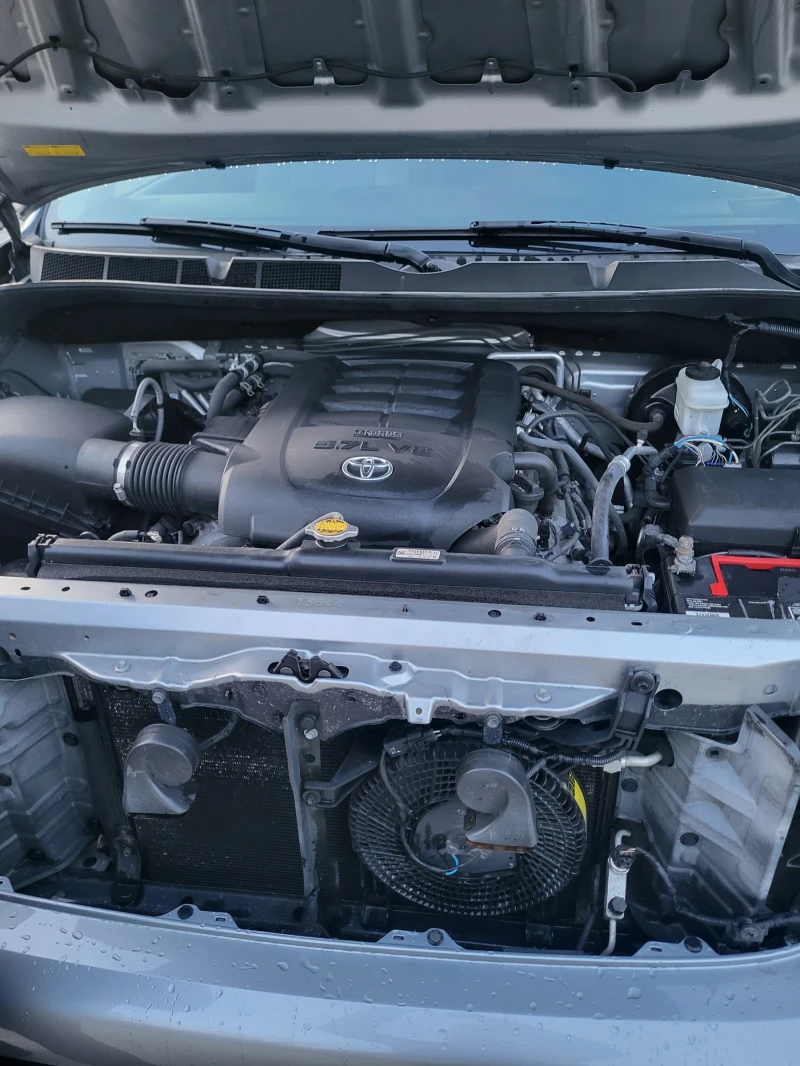 Toyota Sequoia, снимка 9 - Автомобили и джипове - 52859786