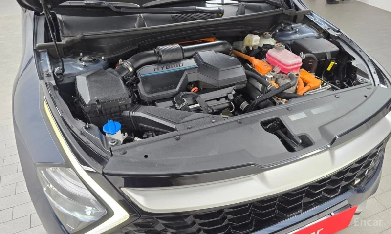 Kia Sportage, снимка 6 - Автомобили и джипове - 52926737