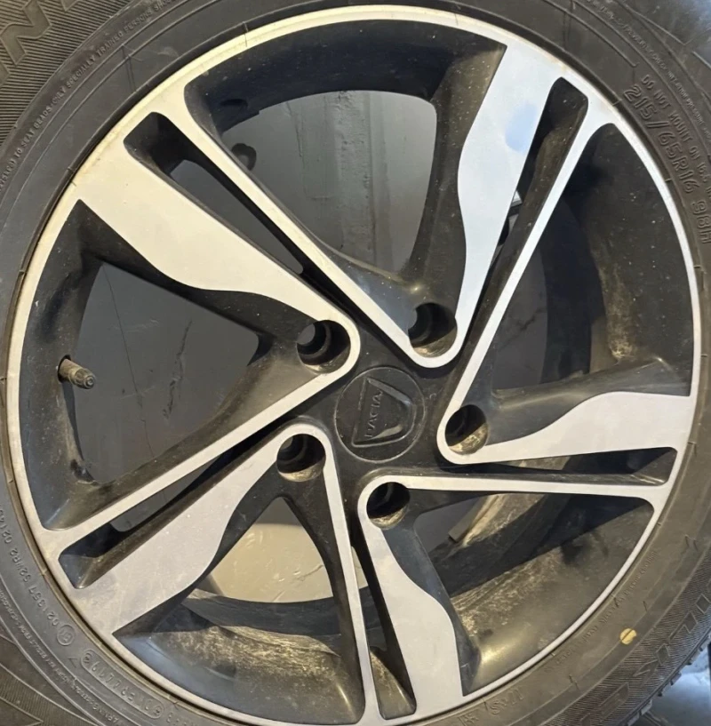 Dacia Duster, снимка 8 - Автомобили и джипове - 53276195